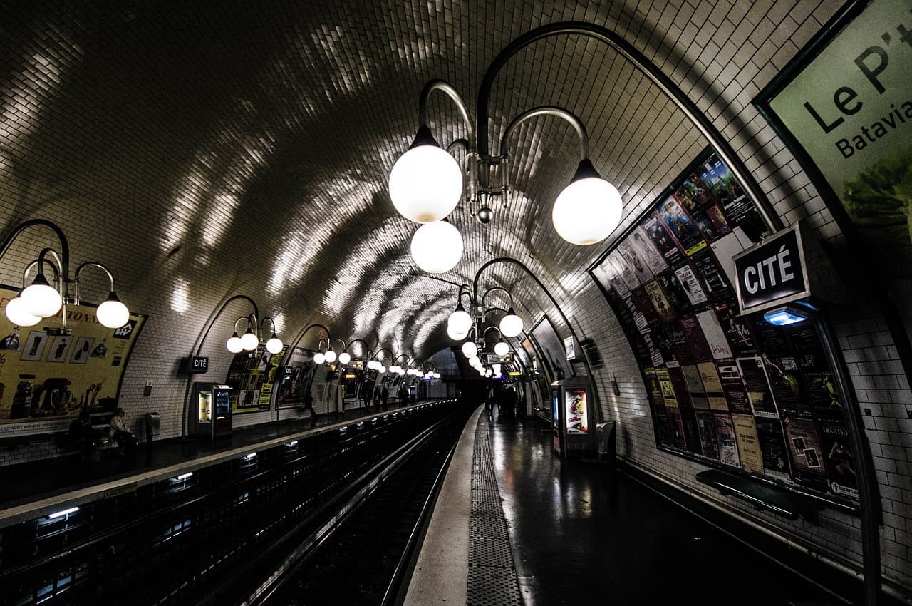 Horario Metro de París ¿A qué hora cierra el Metro en París? Horario Metro de París ¿A qué hora cierra el Metro en París?