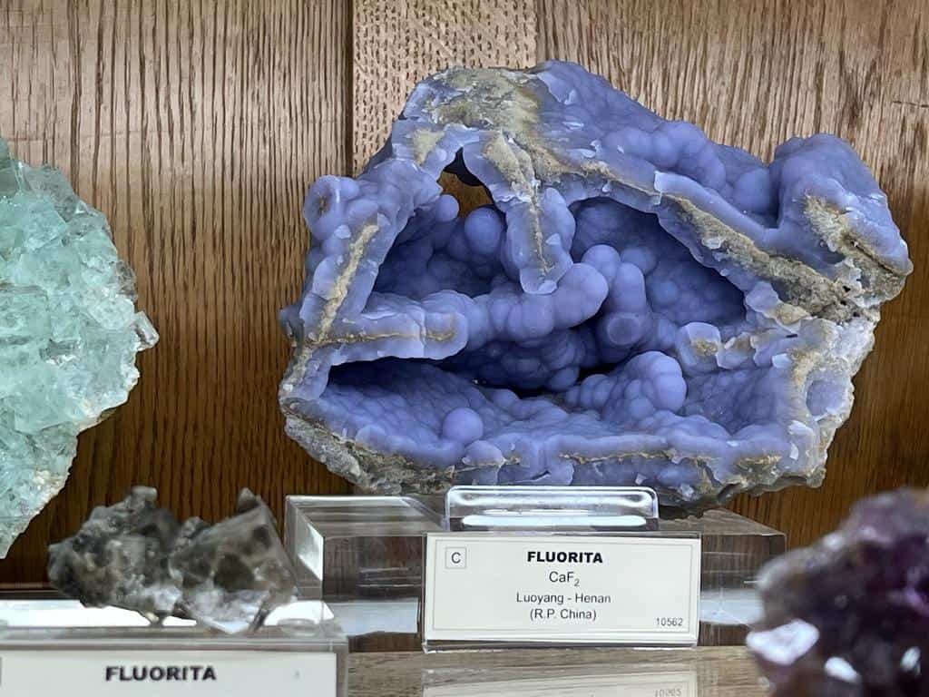 Fluorita expuesta en el museo